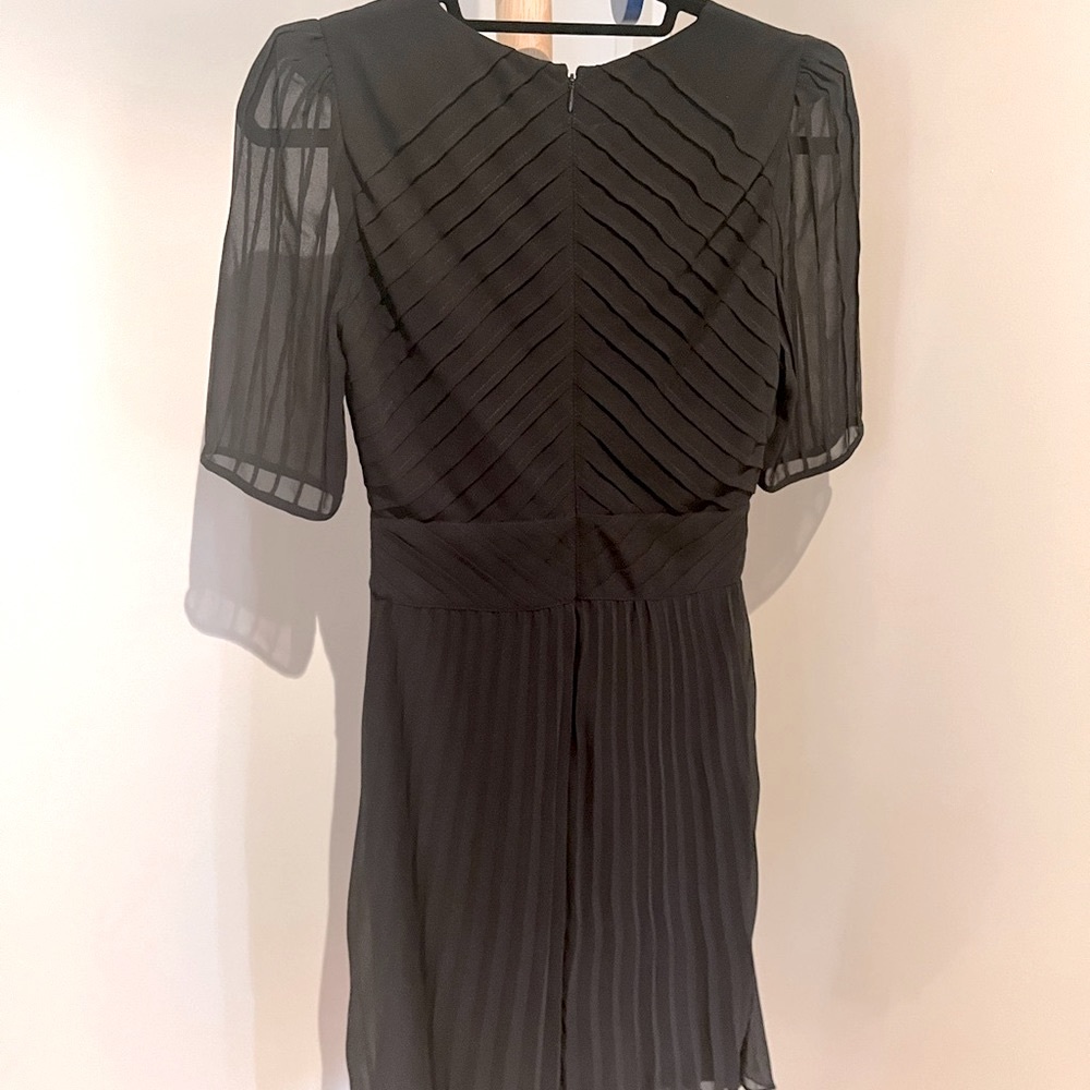 Table Eight Black Dress - Picture 6 of 10